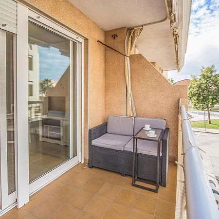 1 Bedroom Cozy Apartment In Мірамар Екстер'єр фото