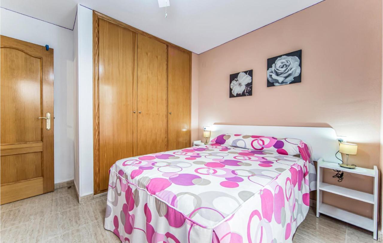 1 Bedroom Cozy Apartment In Мірамар Екстер'єр фото